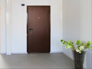 Предлагаем входные железные двери в квартиру DoorHan ЭКО 980х2050 в Казани по выгодной цене